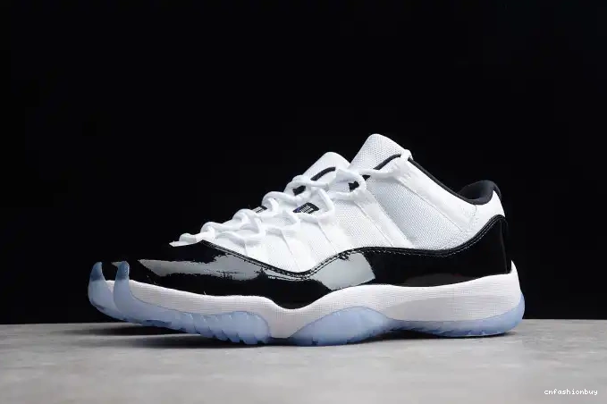 Low Retro Black 528895-153 Air 